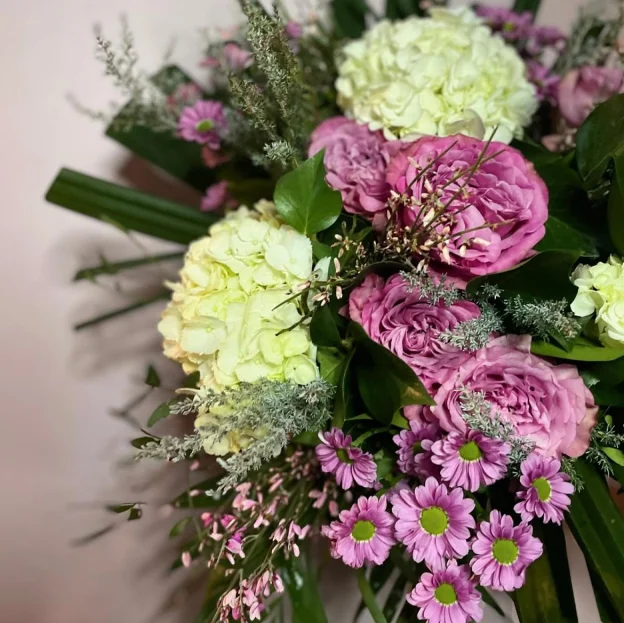 Compositions et Créations Florales de fleurs fraîches coupées, Fleuriste Brin de Paille à Toulouse (31)
